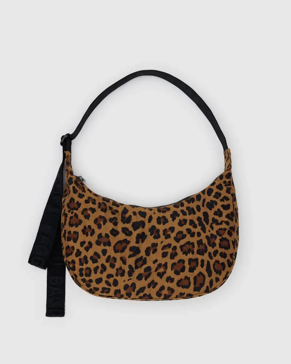 BAGGU Medium Nylon Crescent Bag