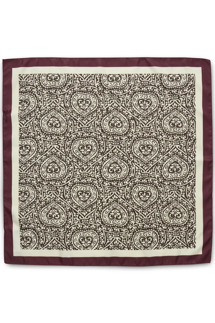 Ichi Katilio Scarf