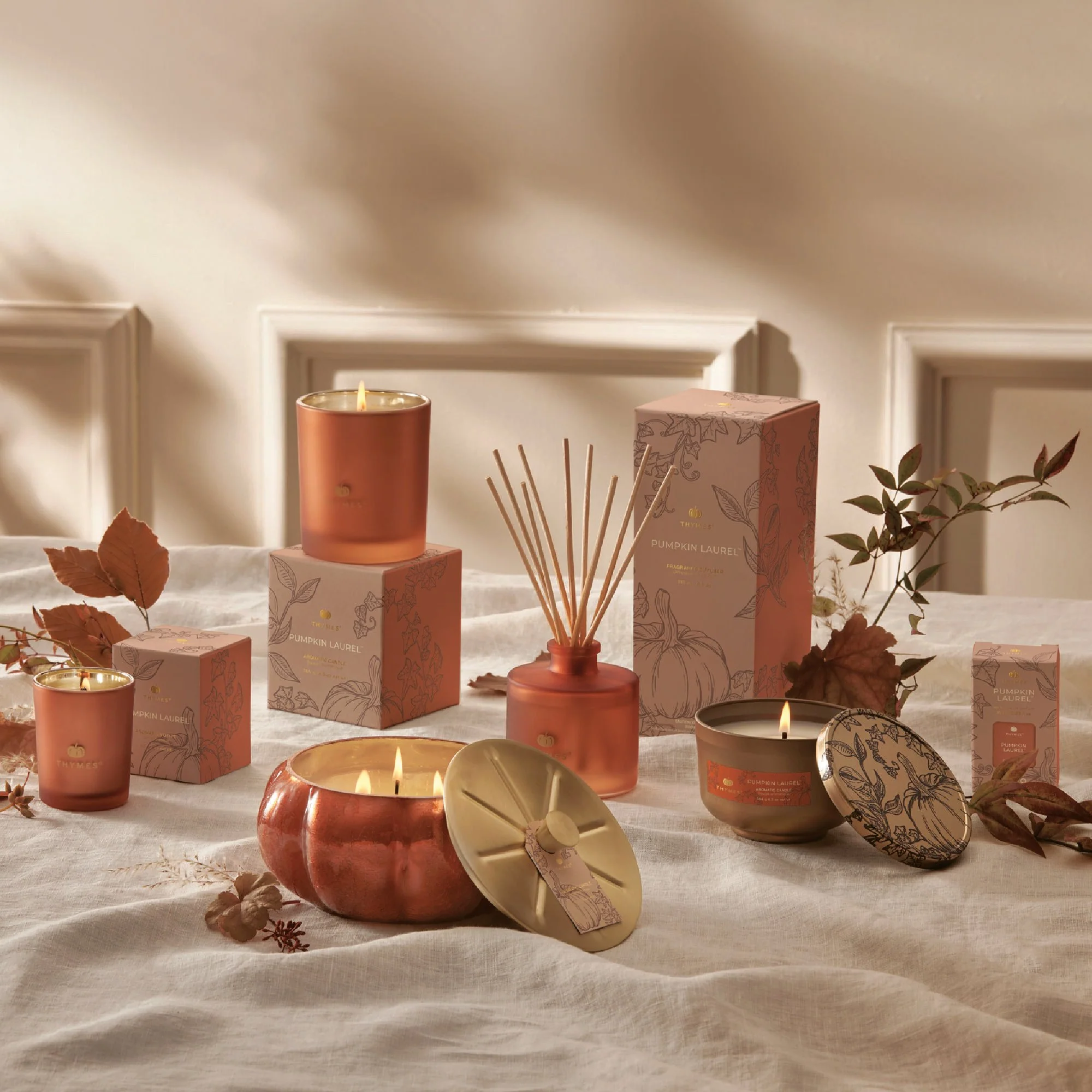 Thymes Poured Candle Pumpkin Laurel Large 15oz