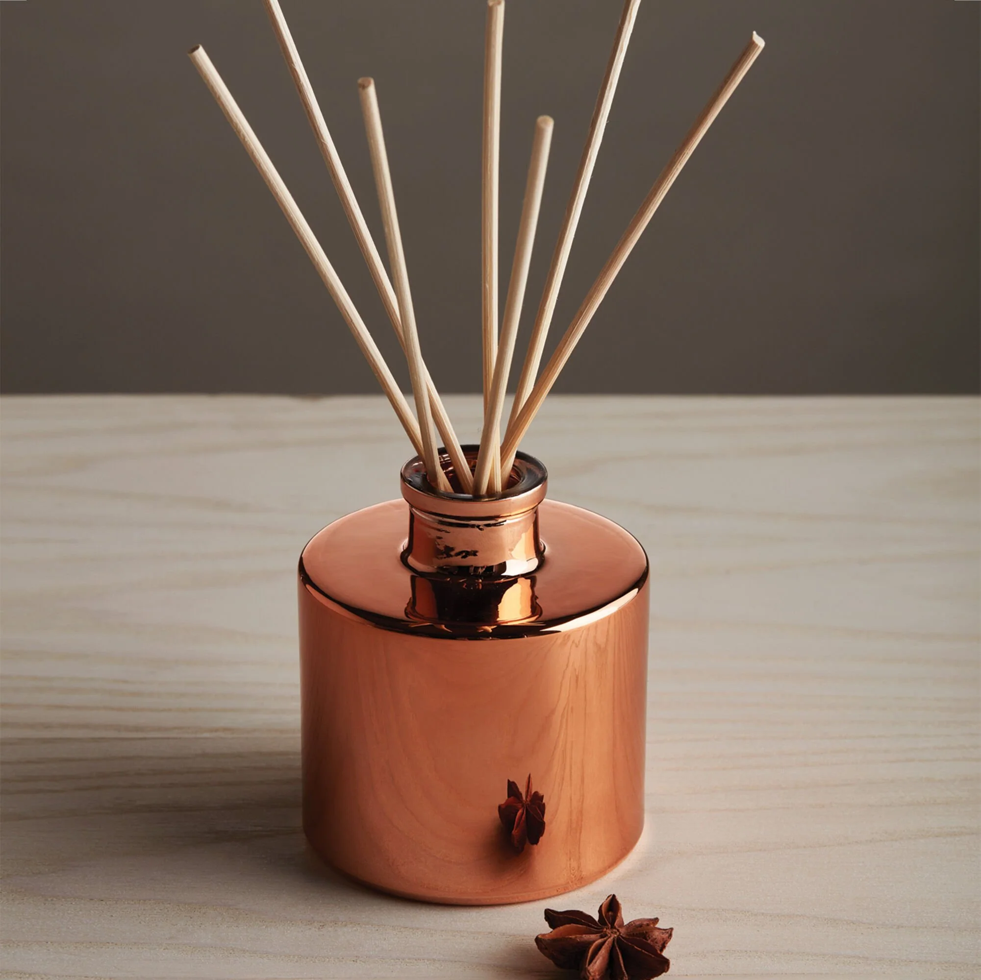 Thymes Diffuser Petite Simmered Cider
