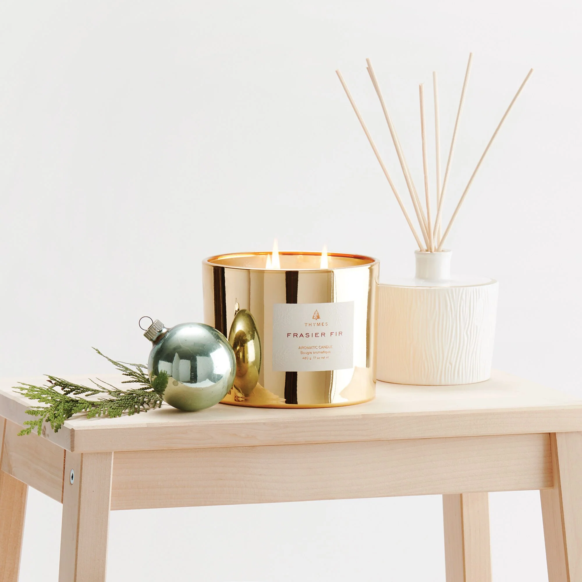Thymes Gold Poured Candle Frasier Fir 17oz