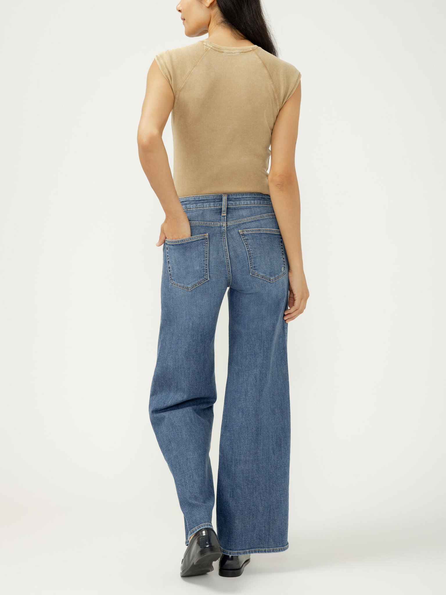 Silver Jeans Suki Mid Rise Wide Leg Knit Flex