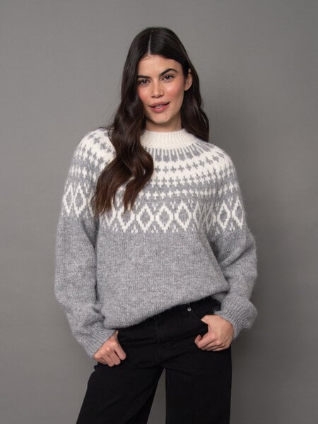 RD Style Hasana Long Raglan Sleeve Crewneck