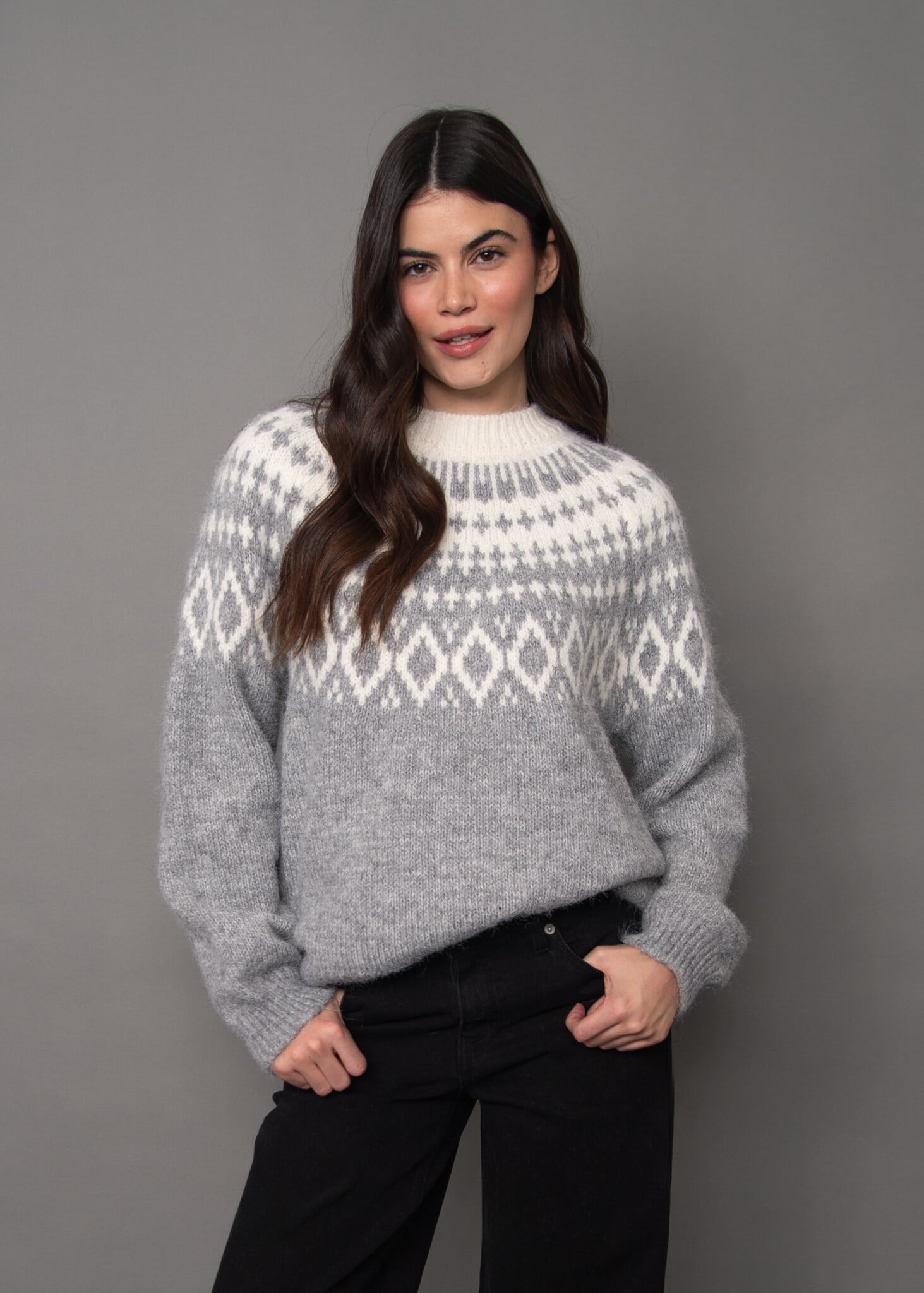 RD Style Hasana Long Raglan Sleeve Crewneck