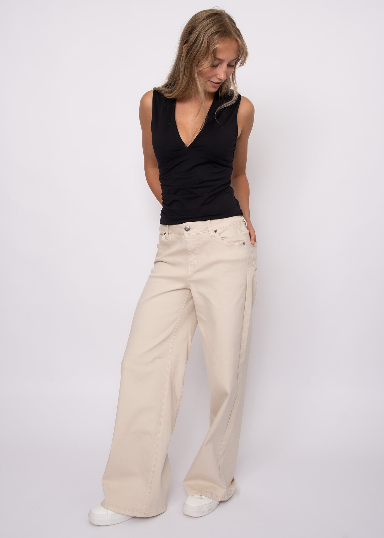 RD Style Claudette Signature V-Neck Top