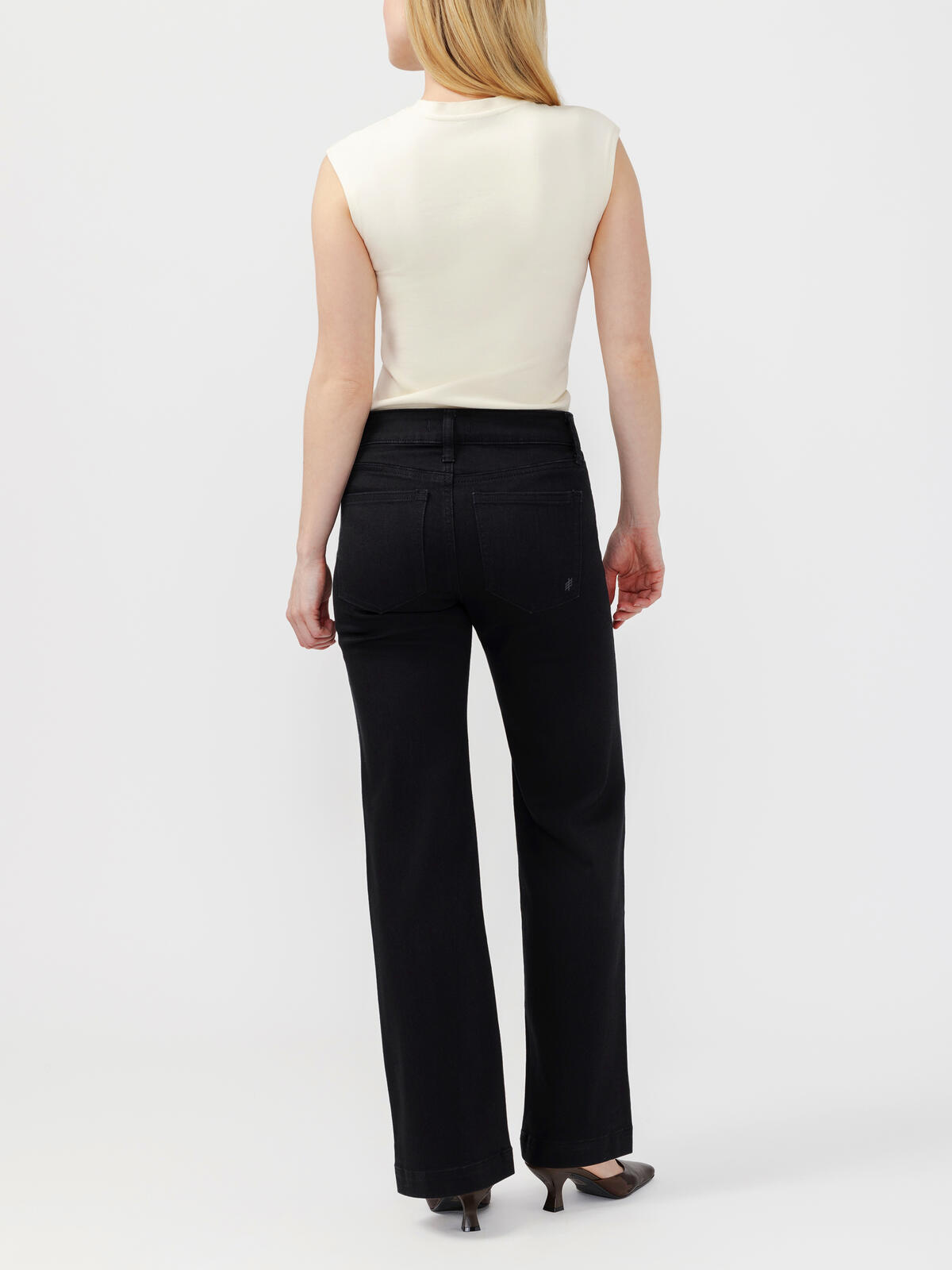 Silver Jeans Avery Trouser Leg