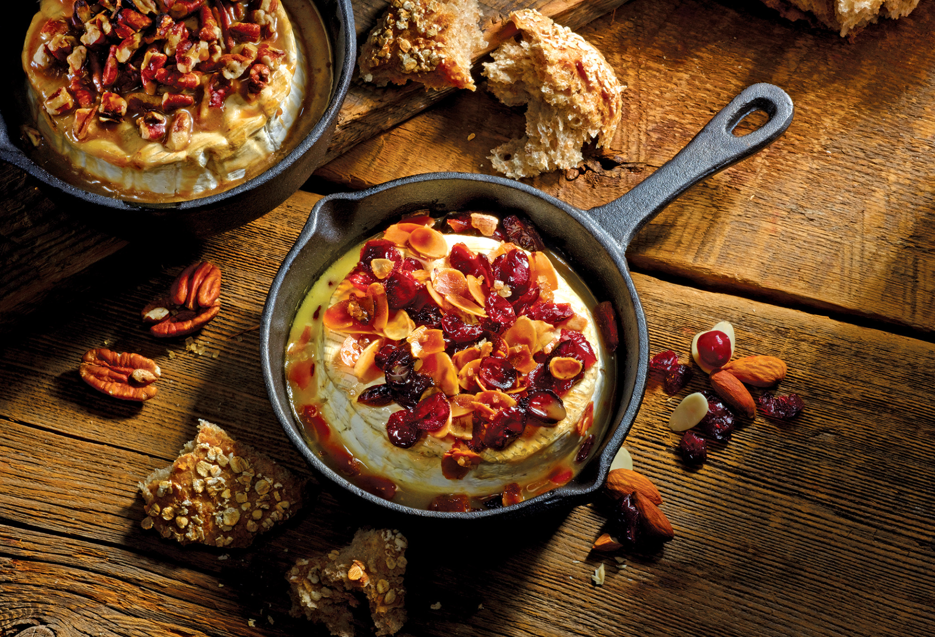 Gourmet Du Village Cranberry Almond Brie Skillet