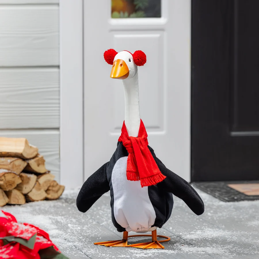 Giddy Outfit Winter Penguin