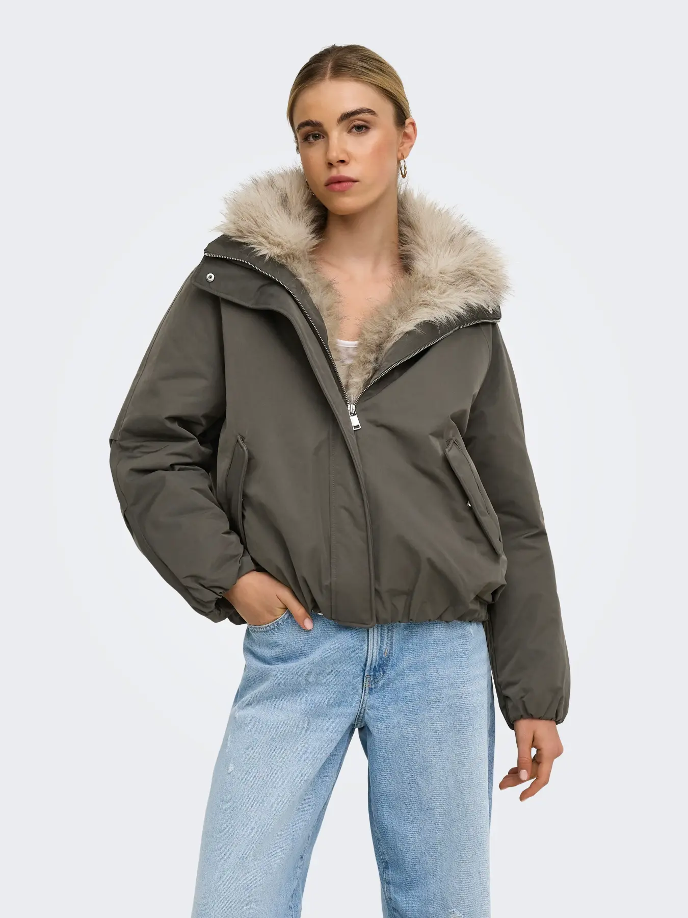 ONLY Laudrey Fur Collar Bomber