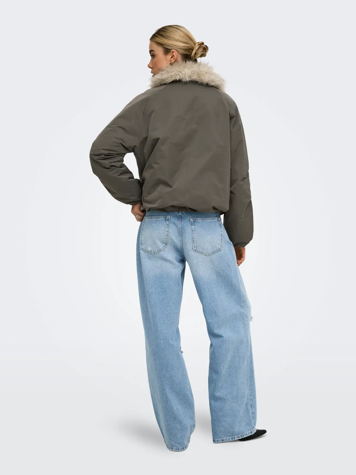ONLY Laudrey Fur Collar Bomber