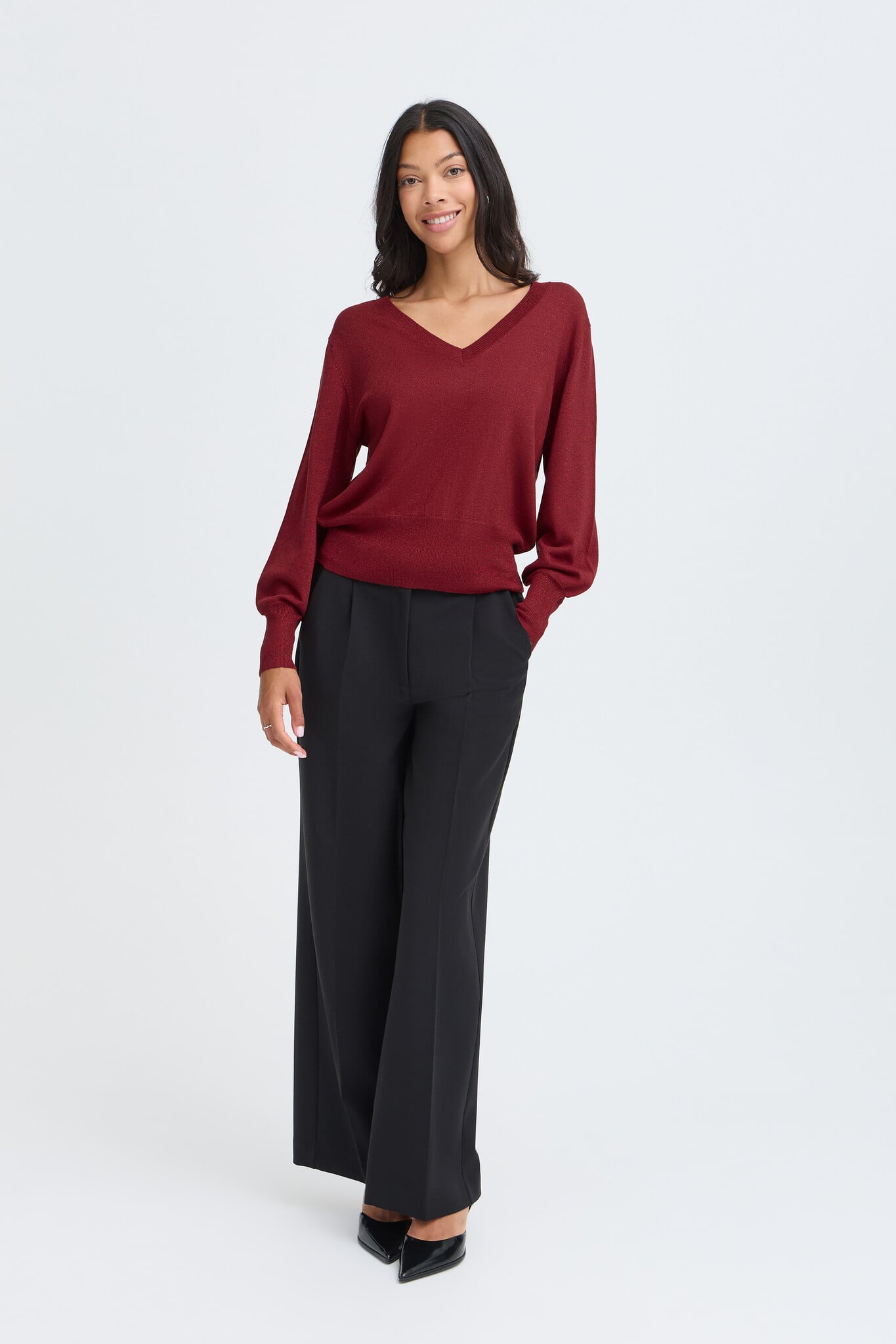 B.Young Mobbe V Jumper