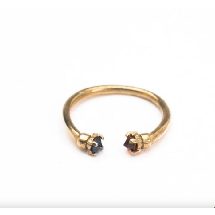 Aesa Mirror Facing Ring Peridot
