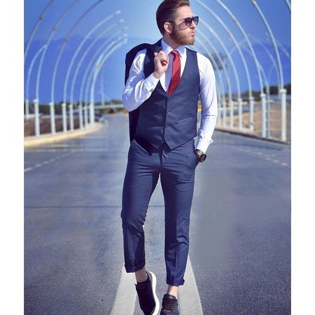 Men's suit Men's suit