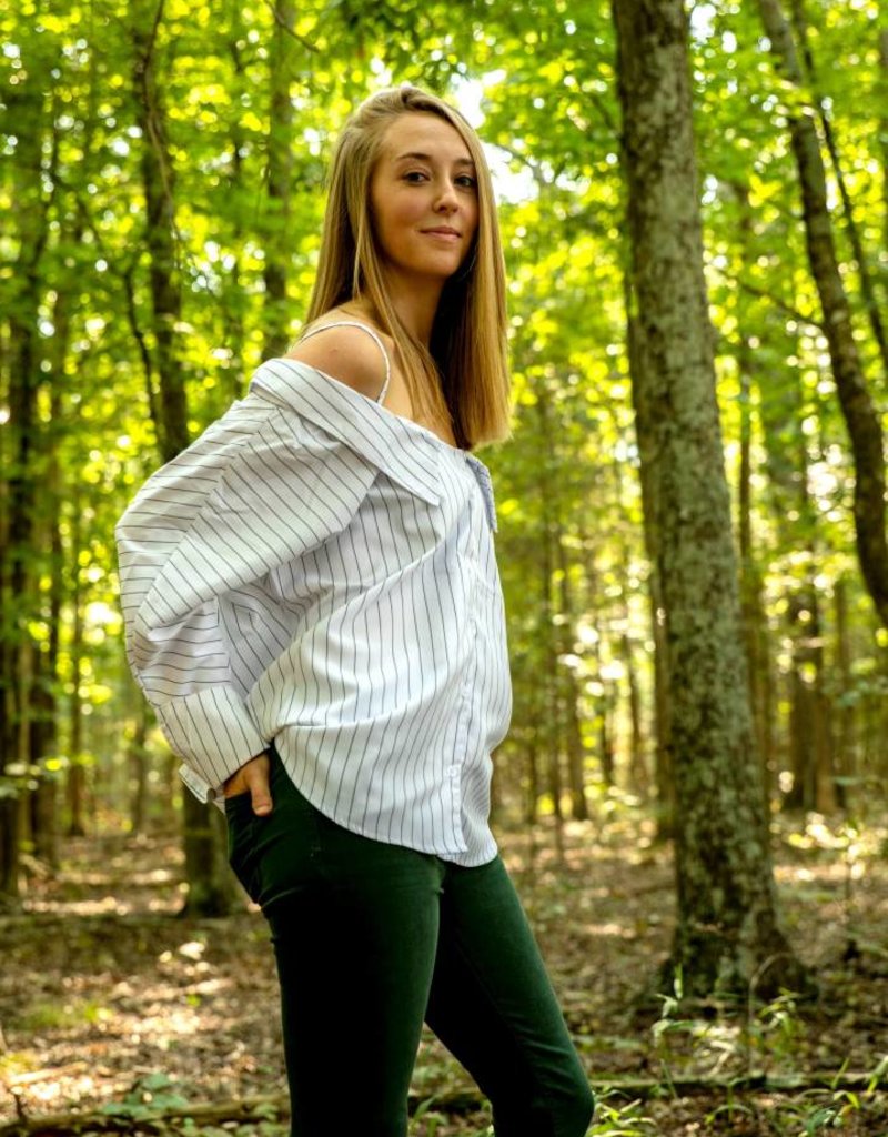 WIDE NECK COLLARED BLOUSE