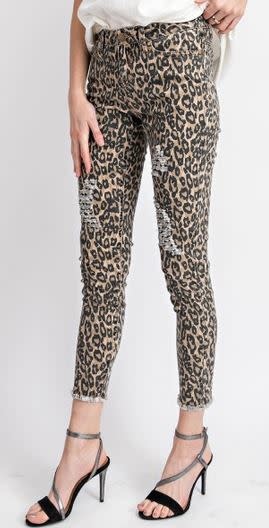 FADED & DISTRESSED LEOPARD PRINT STRETCH JEANS FADED & DISTRESSED LEOPARD PRINT STRETCH JEANS