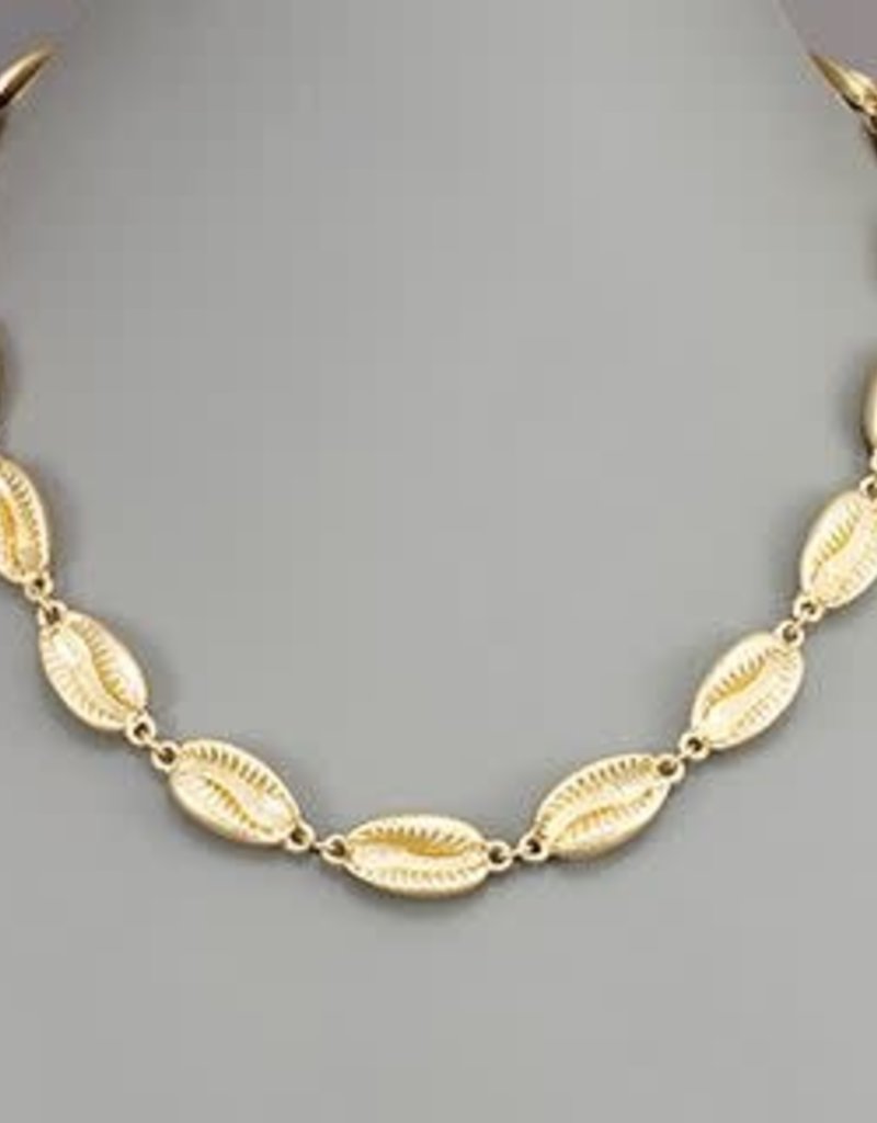 SHELL NECKLACE