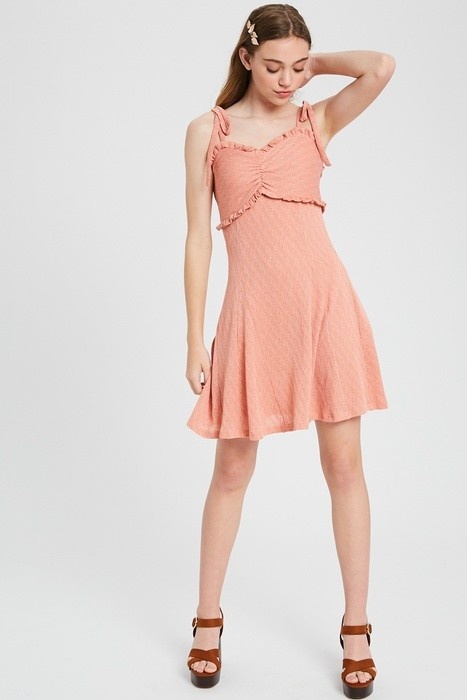 TWO-TONE RIB TEXTURED RUFFLE DRESS TWO-TONE RIB TEXTURED RUFFLE DRESS