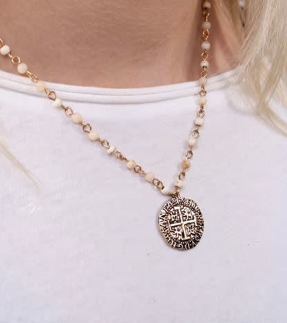 SKYLAR BEADED NECKLACE WITH COIN ACCENT SKYLAR BEADED NECKLACE WITH COIN ACCENT