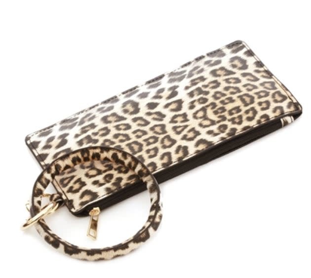 VEGAN LEATHER KEY RING WALLET- CHEETAH PRINT VEGAN LEATHER KEY RING WALLET- CHEETAH PRINT