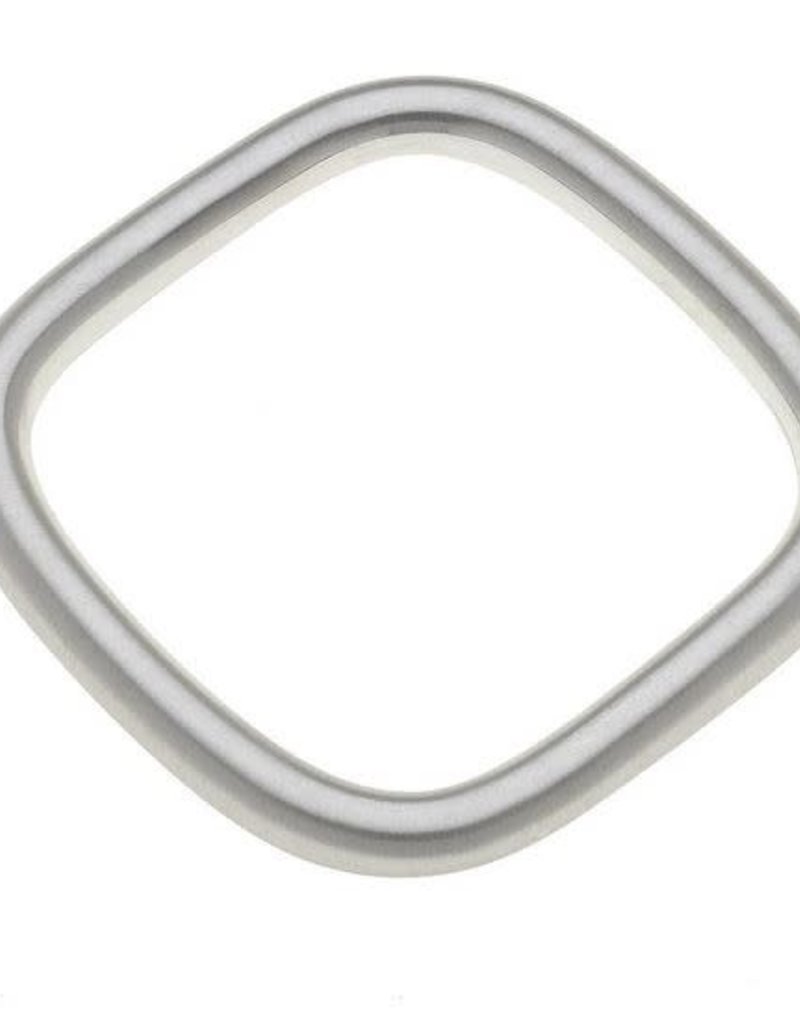 CANVAS COSETTE SQUARE BANGLE IN SATIN SILVER