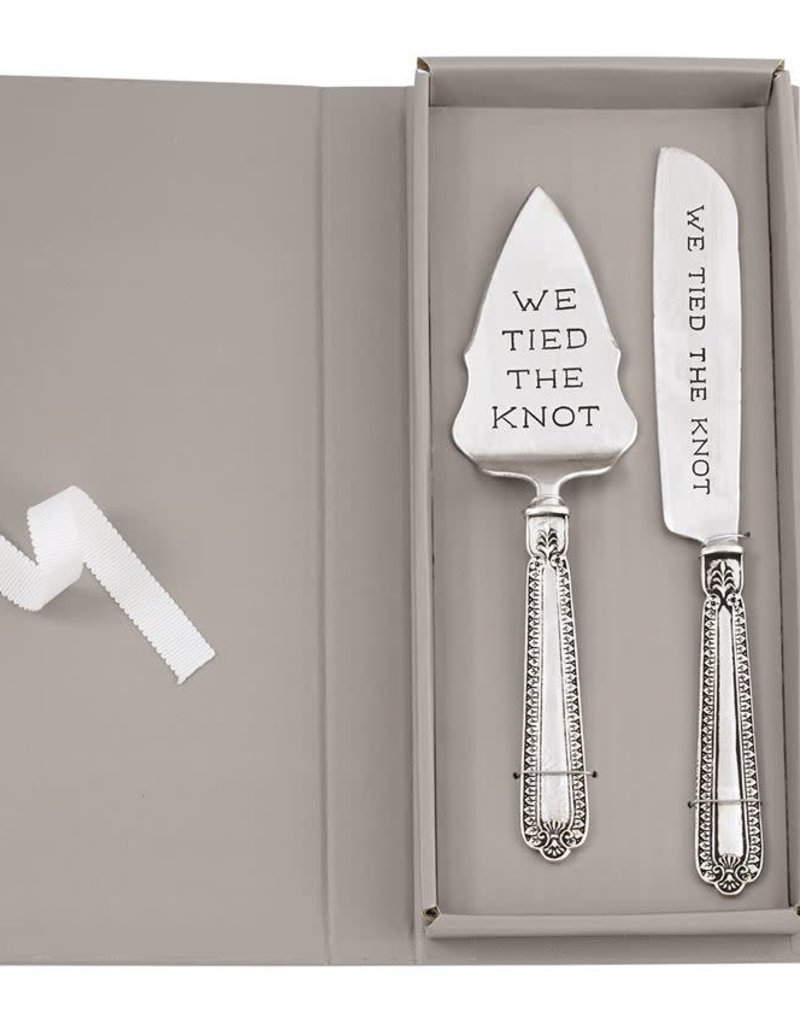 MUD PIE TIED THE KNOT SERVER AND KNIFE