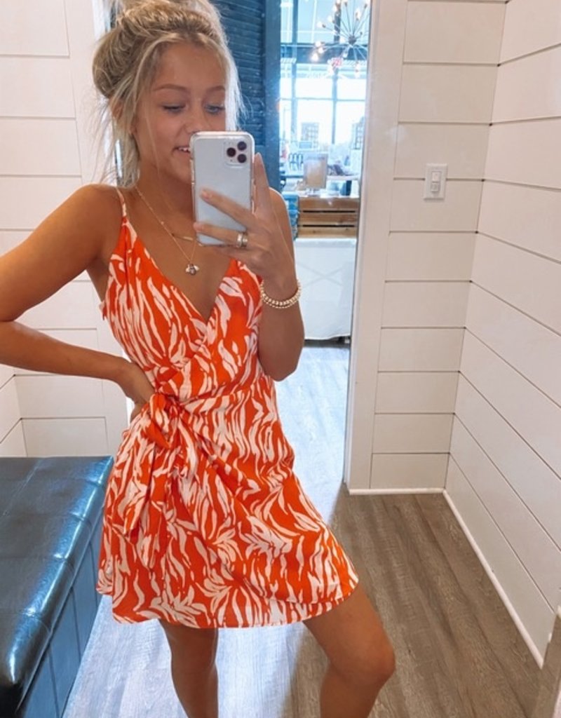 SADIE & SAGE EN FUEGO DRESS- CORAL