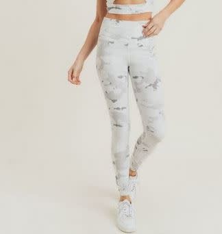 MONO B SNOW CAMO HIGH-WAISTED LEGGINGS MONO B SNOW CAMO HIGH-WAISTED LEGGINGS