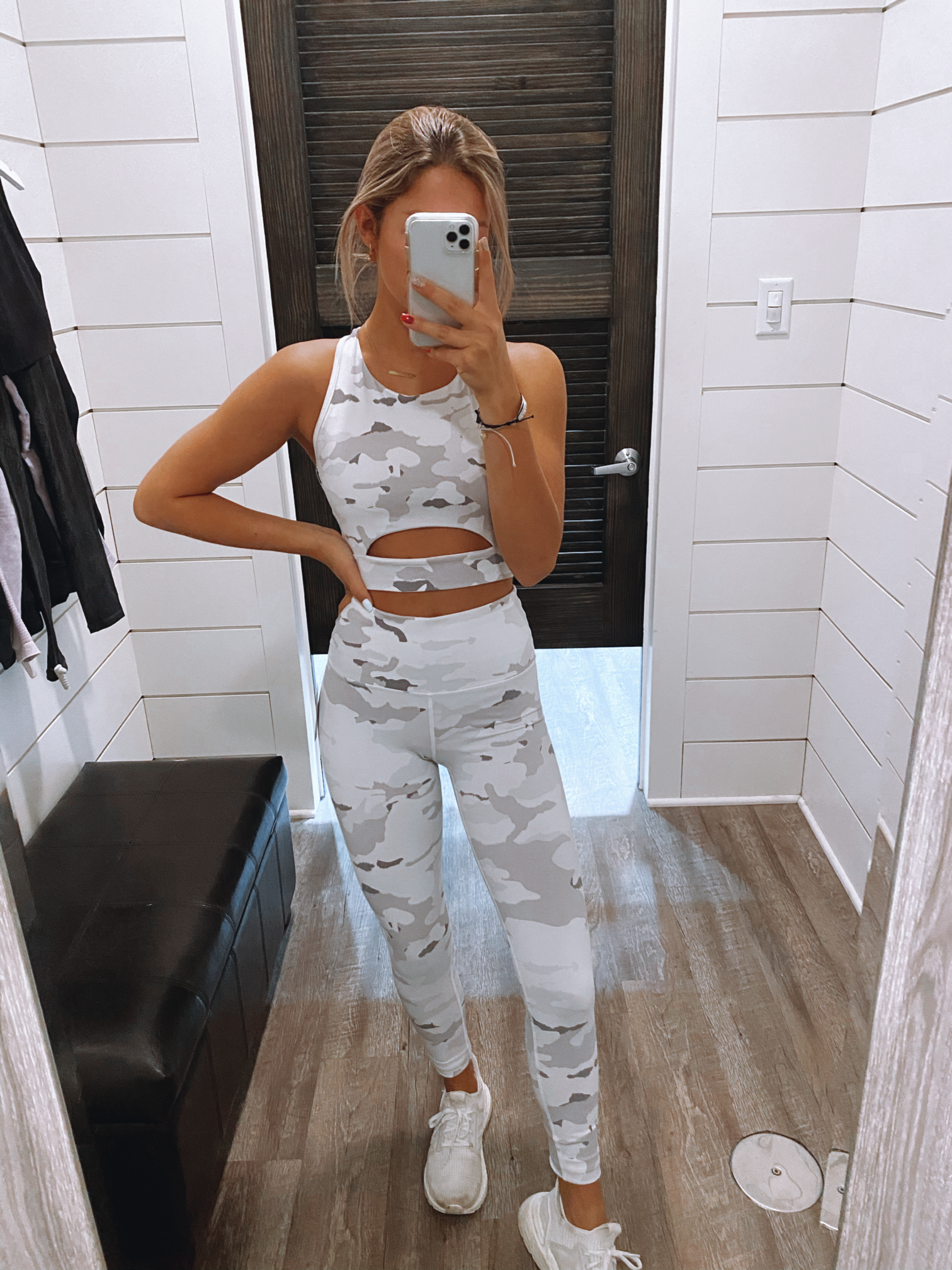 MONO B SNOW CAMO HIGH-WAISTED LEGGINGS MONO B SNOW CAMO HIGH-WAISTED LEGGINGS