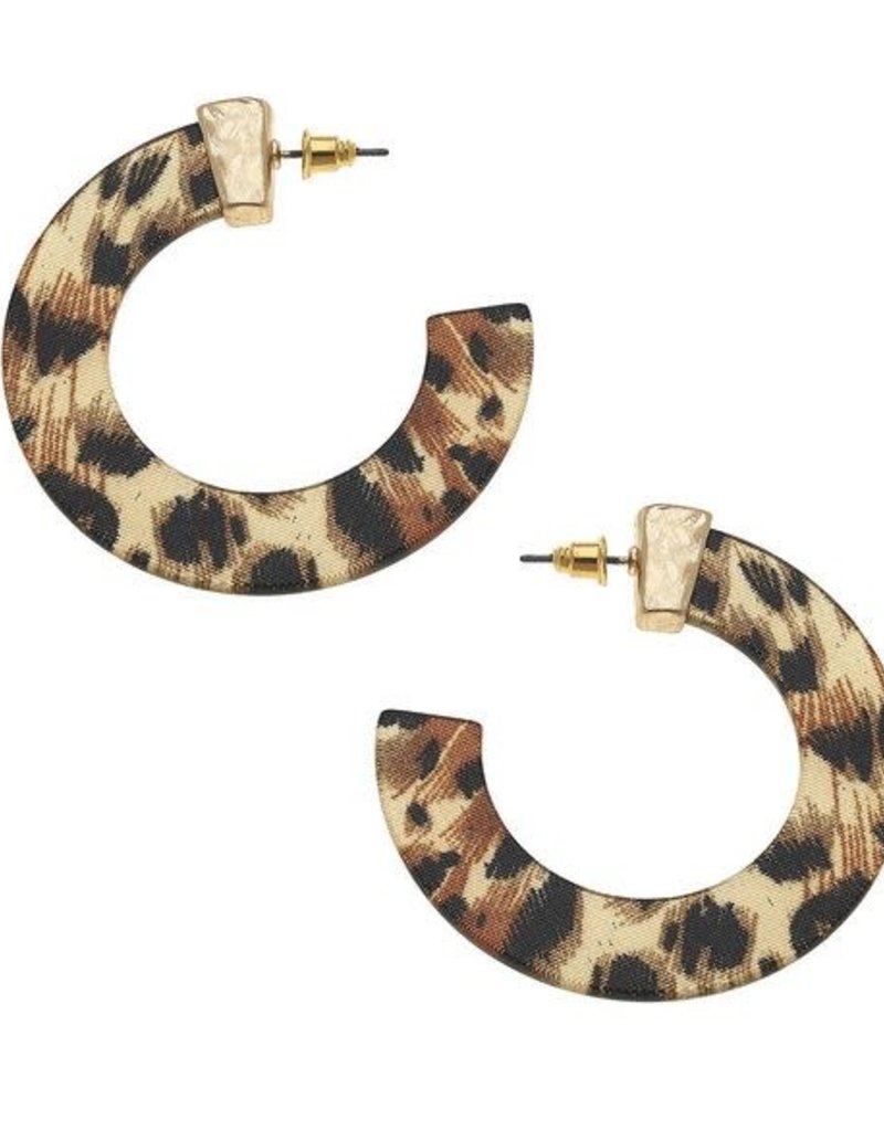 CANVAS ARI HOOP EARRINGS IN LEOPARD RESIN
