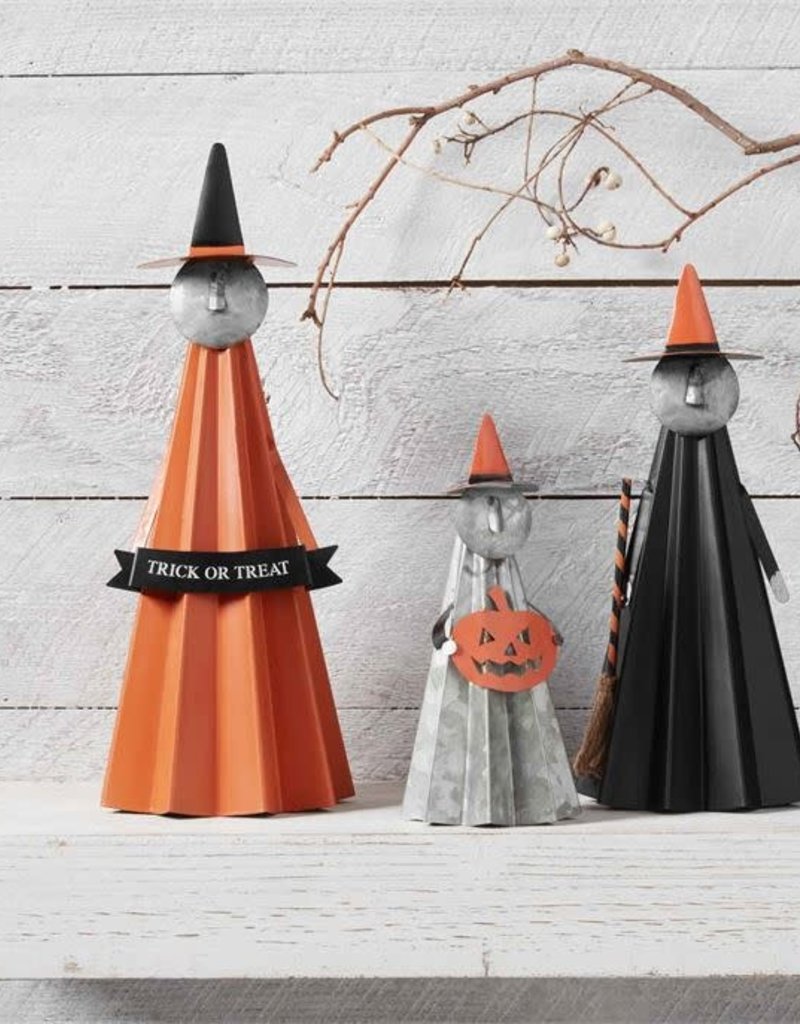 MUD PIE WITCH SITTERS