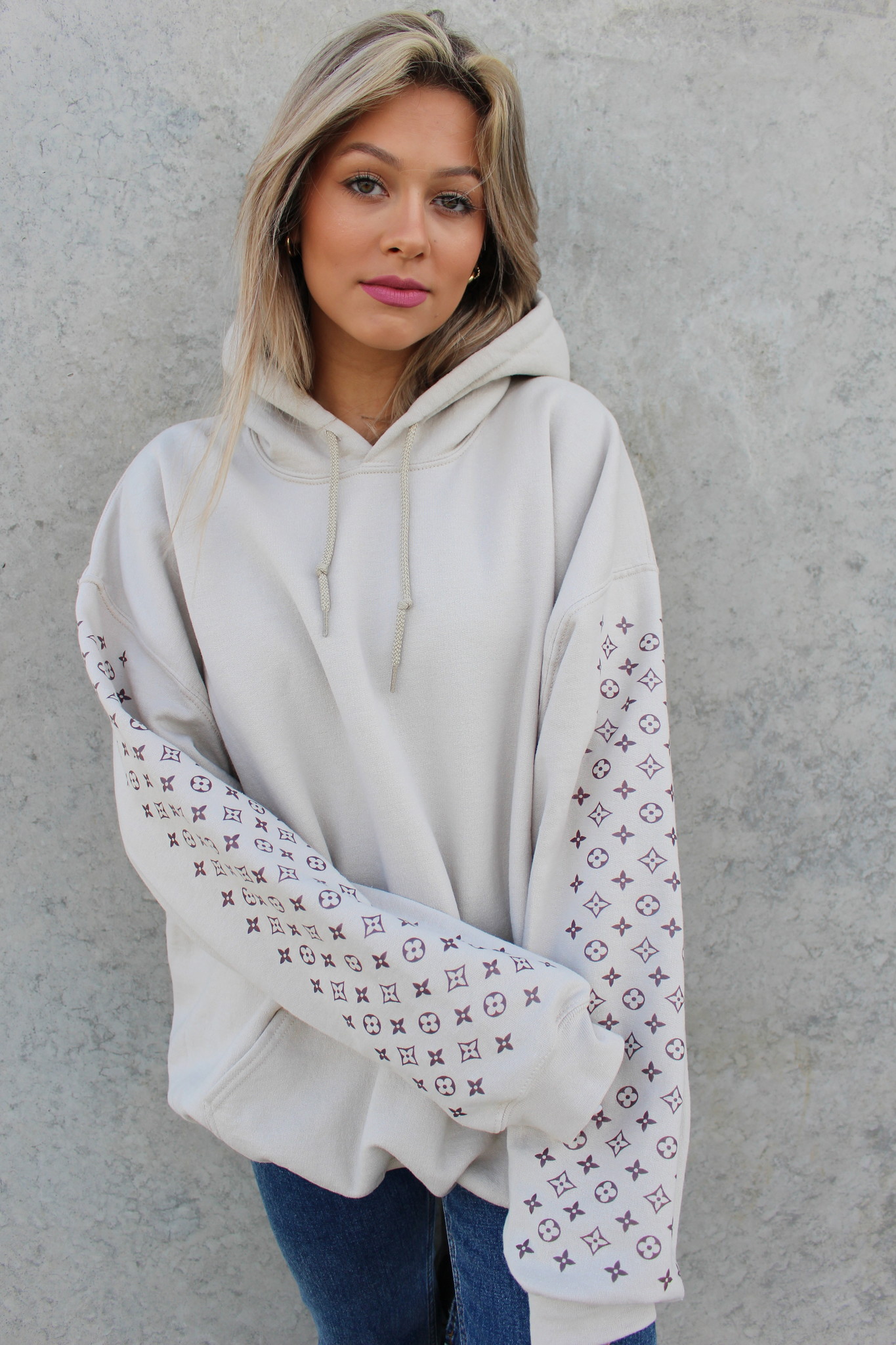 HALEY ROSE DESIGNER INSPIRED HOODIE HALEY ROSE DESIGNER INSPIRED HOODIE