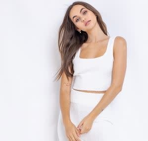 LE LIS FLEECE YARN SLEEVELESS CROP TOP LE LIS FLEECE YARN SLEEVELESS CROP TOP