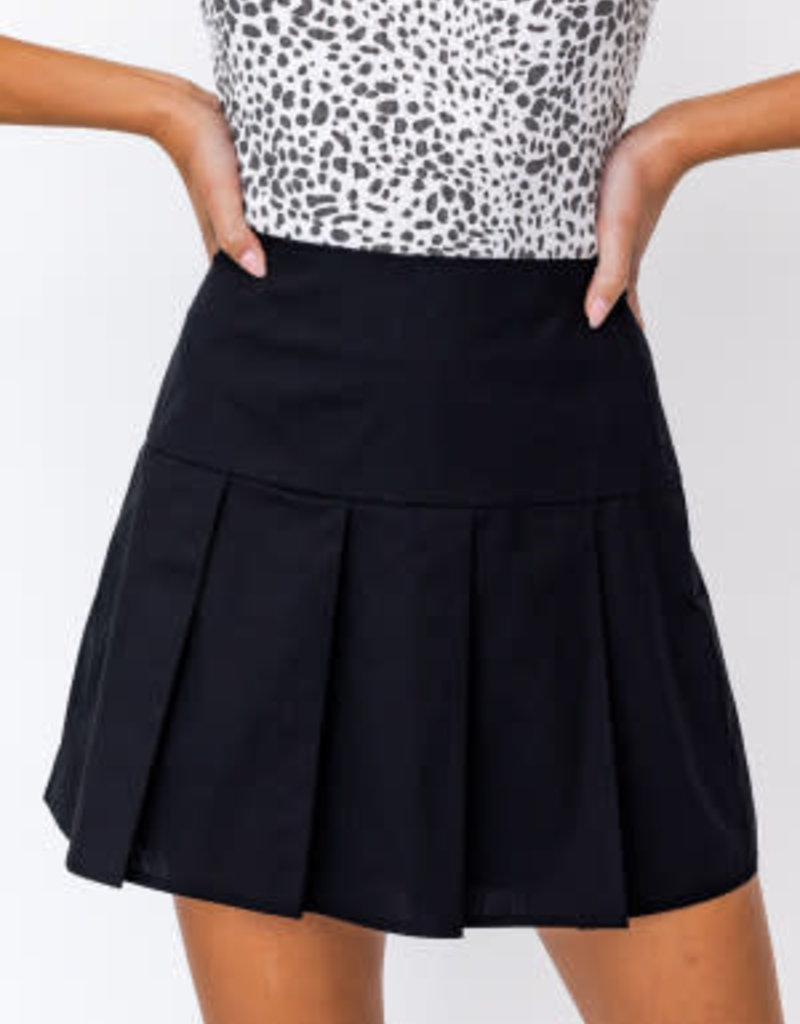 LE LIS Alice Pleated Mini Skirt
