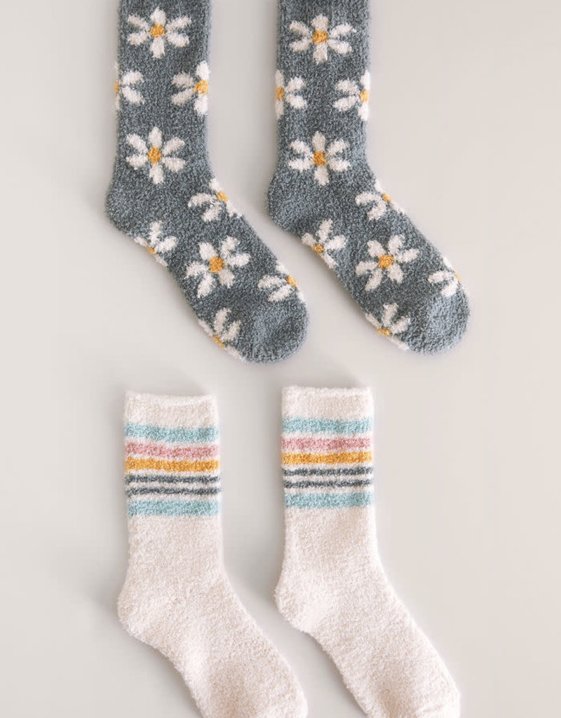 Z SUPPLY 2-PACK DAISY PLUSH SOCKS