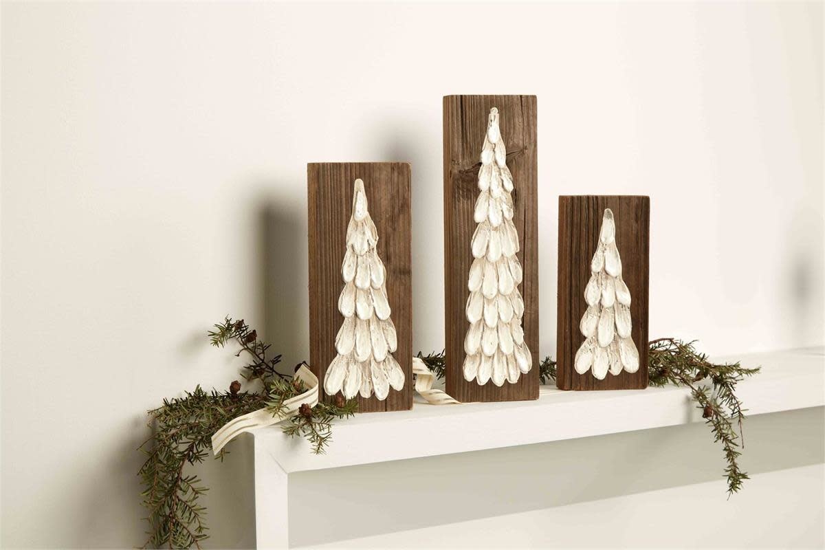 MUD PIE WHITE TREE PLAQUES