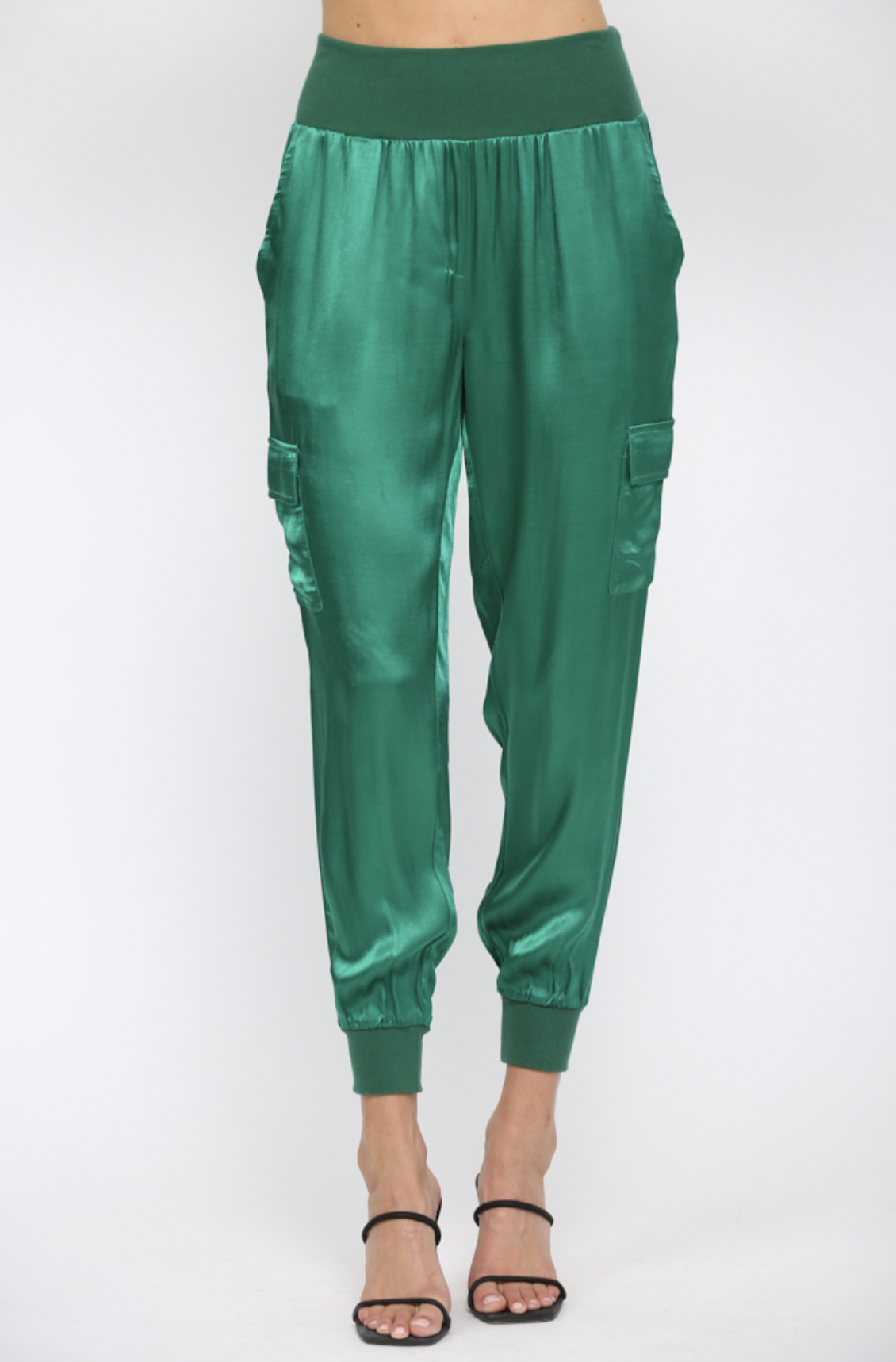FATE SHILOH EMERALD GREEN SATIN PANT FATE SHILOH EMERALD GREEN SATIN PANT
