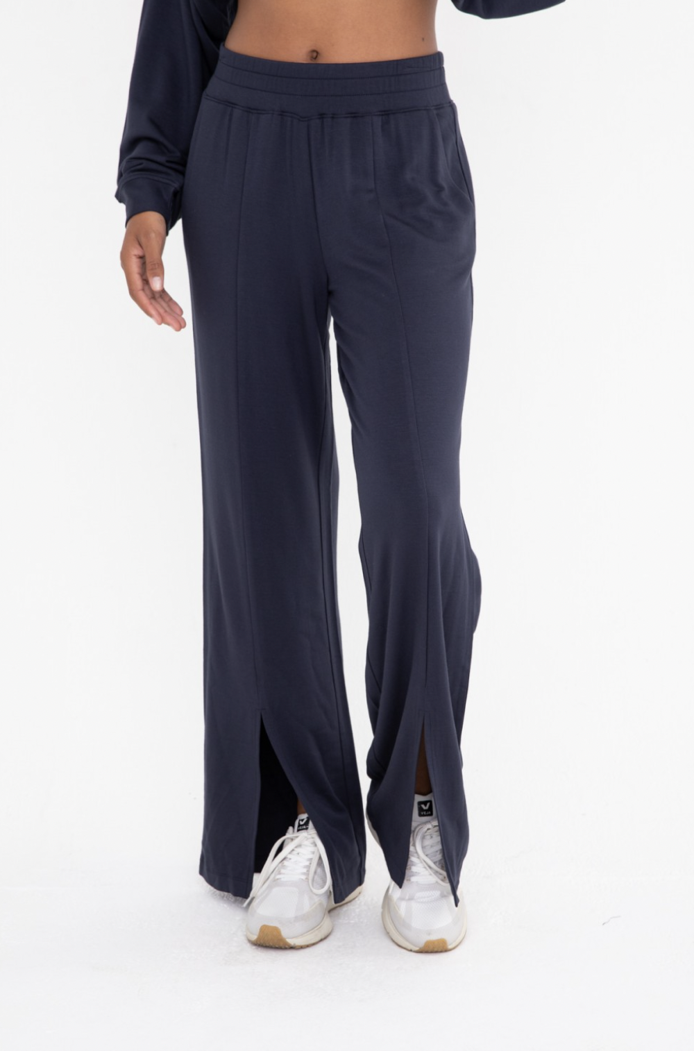MONO B WIDE LEG PANTS W/BOTTOM SLIT MONO B WIDE LEG PANTS W/BOTTOM SLIT