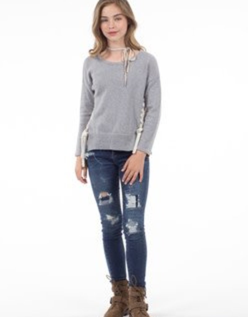 HOLLY SWEATER