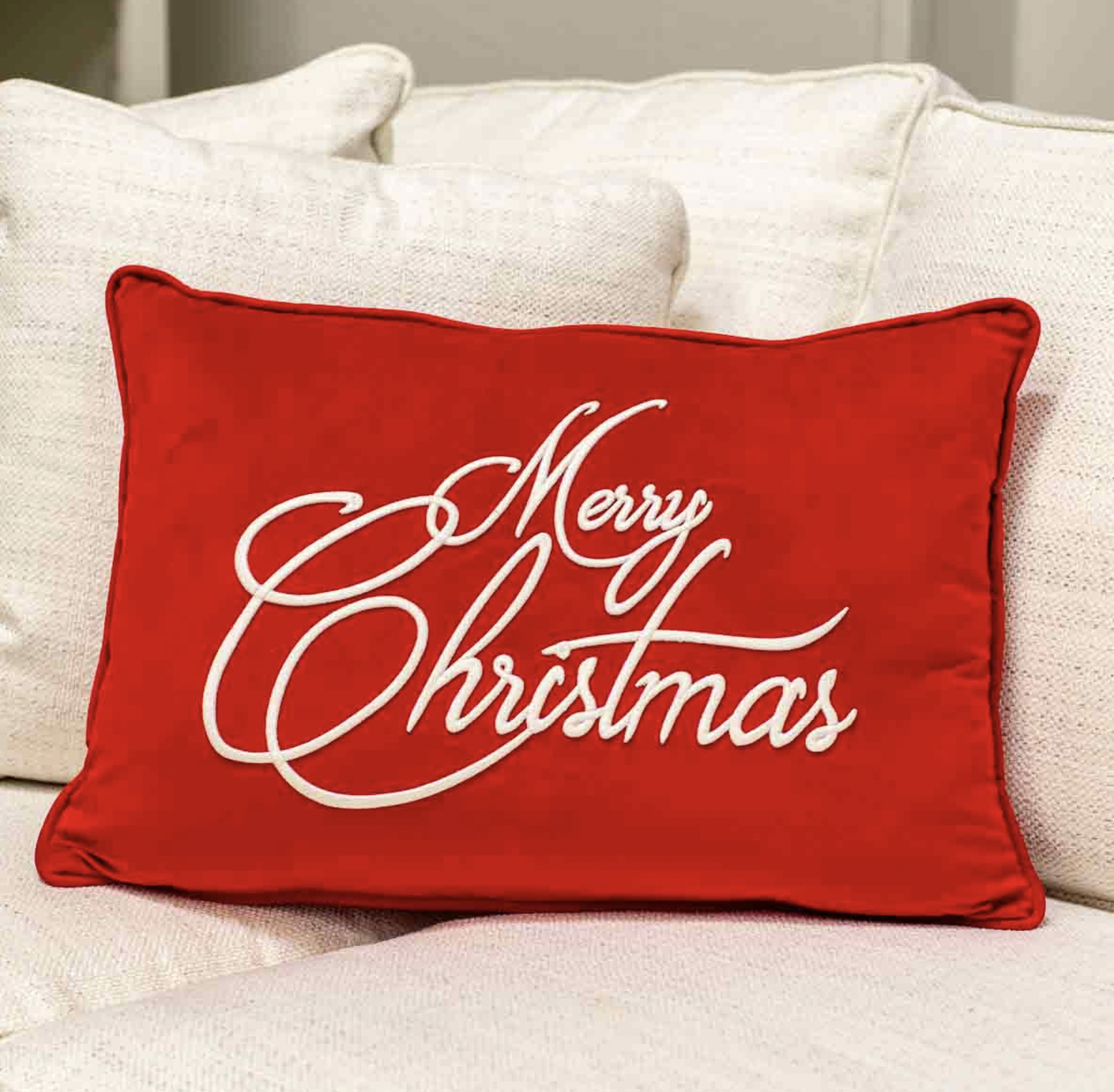 THE ROYAL STANDARD MERRY CHRISTMAS TRADITIONS PILLOW THE ROYAL STANDARD MERRY CHRISTMAS TRADITIONS PILLOW