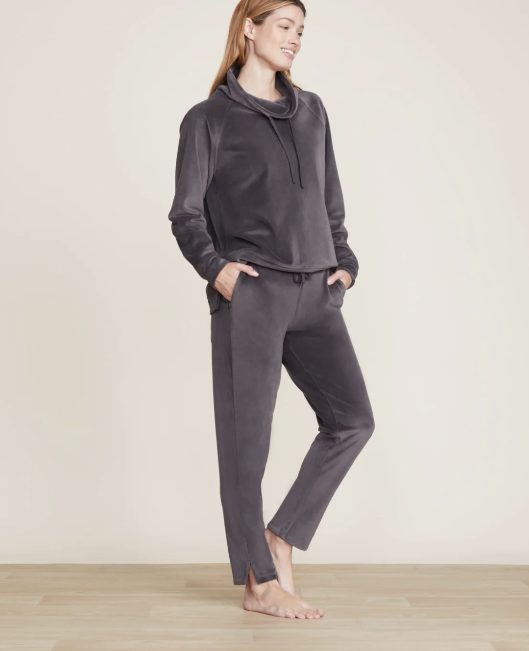 BAREFOOT DREAMS LUXECHIC FUNNEL NECK PULLOVER-CARBON