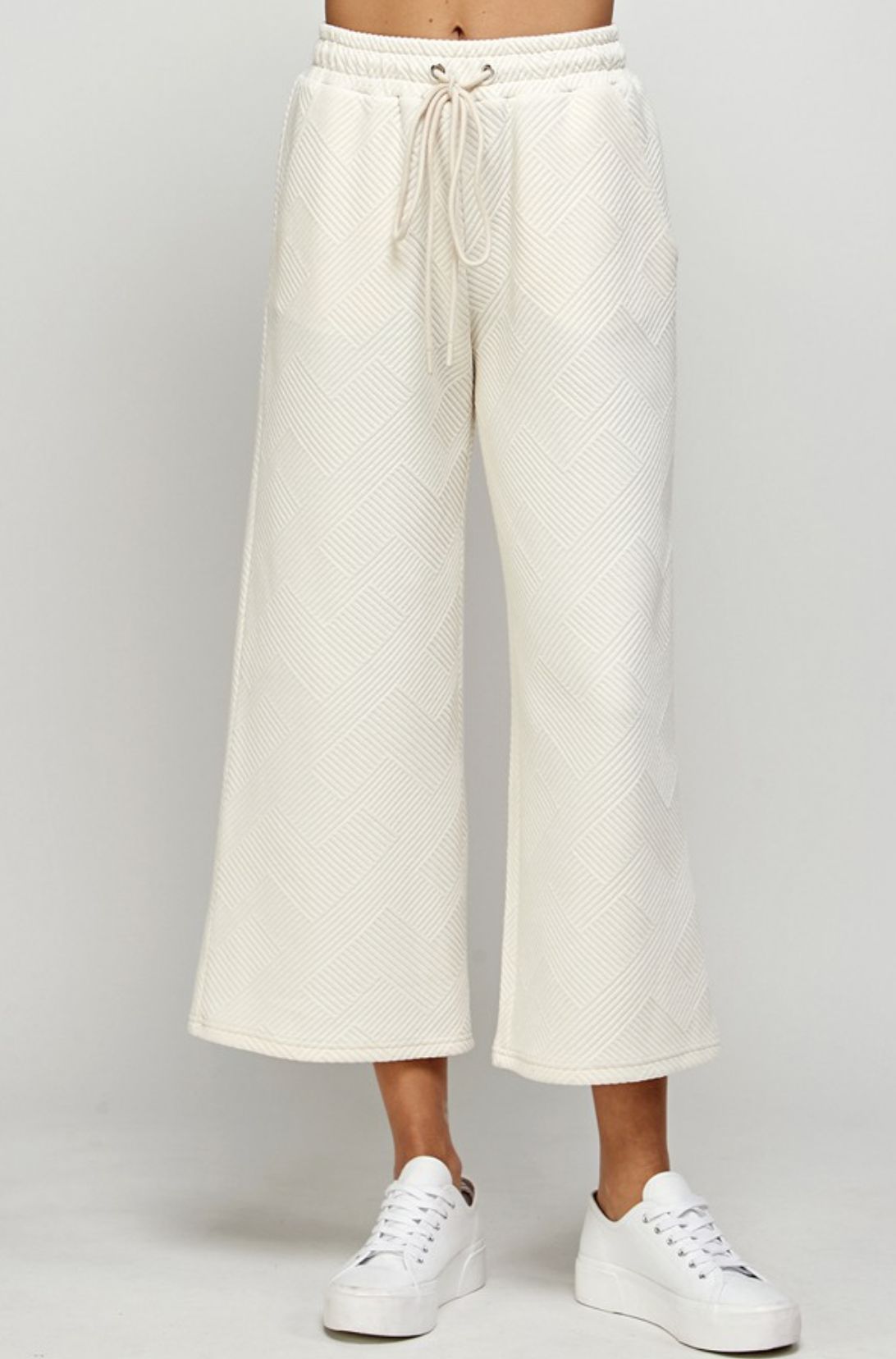 SEE AND BE SEEN TEXTURED CROPPED WIDE PANTS