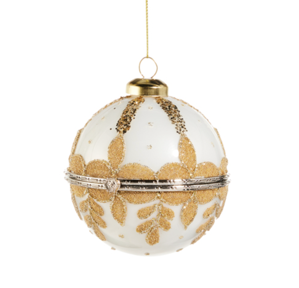 4" WHITE/GOLD JEWELRY BOX ORNAMENT 4" WHITE/GOLD JEWELRY BOX ORNAMENT