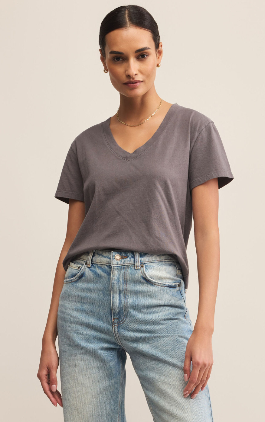 Z SUPPLY WEEKDAYS V-NECK TEE-WASHED GRAY Z SUPPLY WEEKDAYS V-NECK TEE-WASHED GRAY