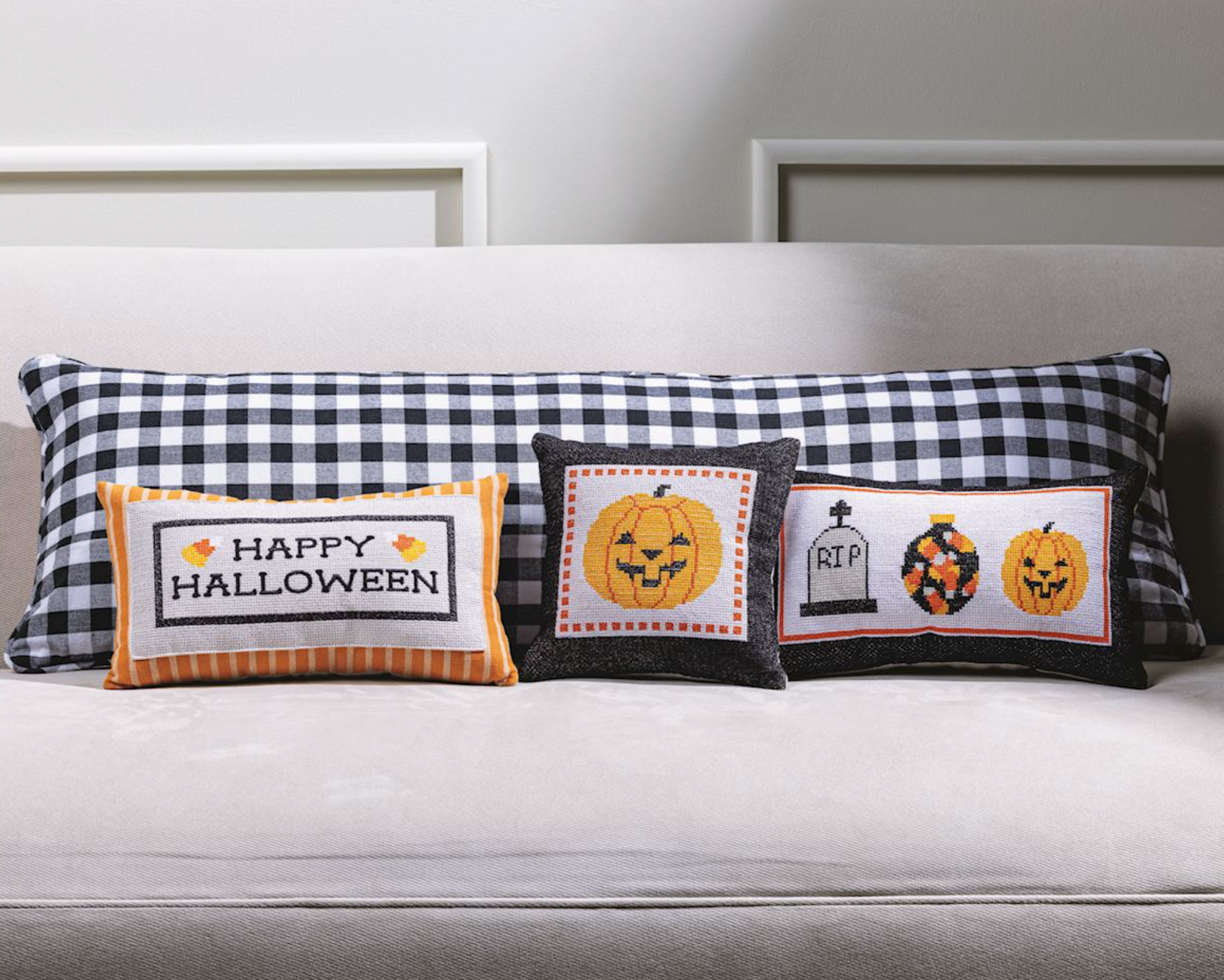 MUD PIE HALLOWEEN NEEDLEPOINT PILLOWS MUD PIE HALLOWEEN NEEDLEPOINT PILLOWS