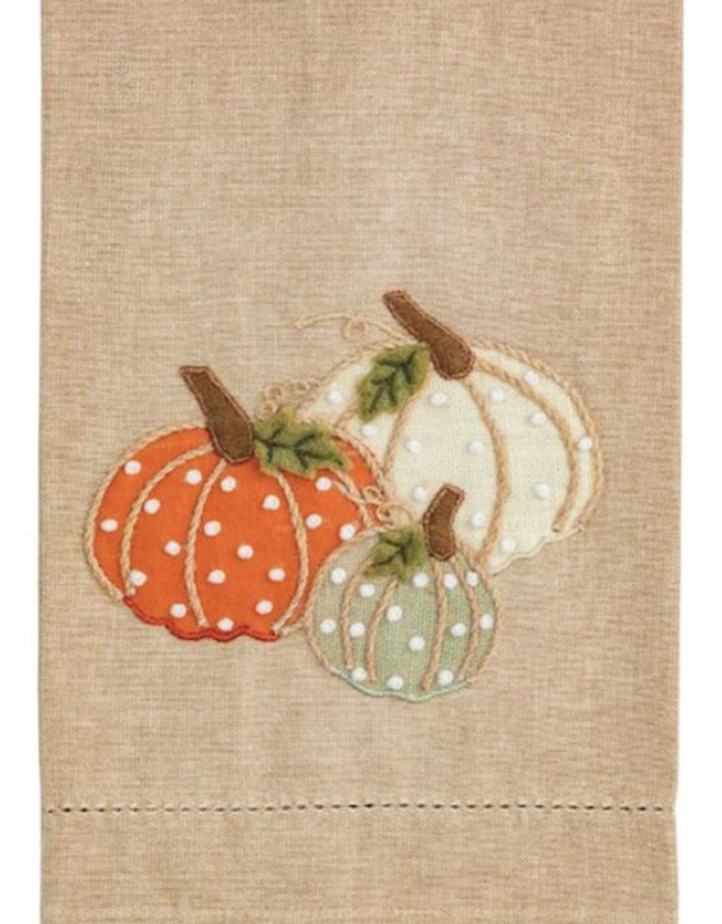 MUD PIE PUMPKIN FRENCH KNOT TOWELS