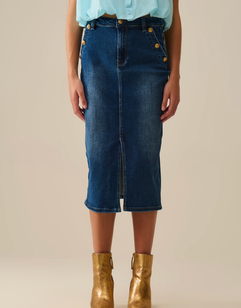 Q2 LARA  DENIM MIDI SKIRT W/GOLD BUTTONS