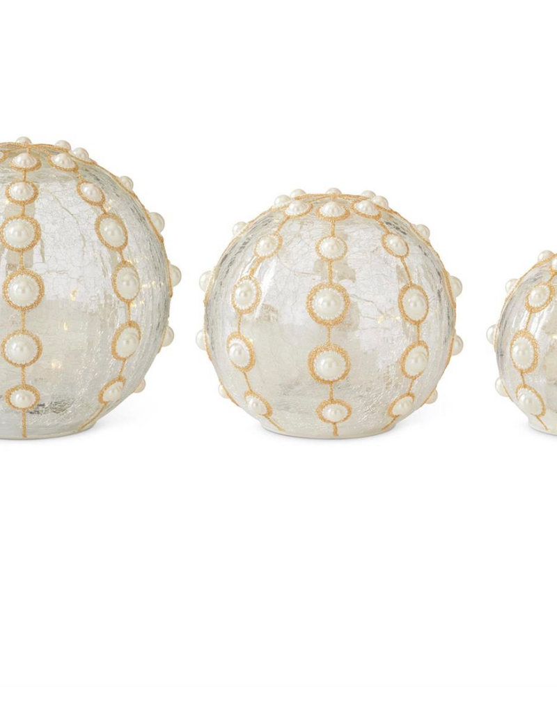 PEARL AND GOLD LED GLOBES