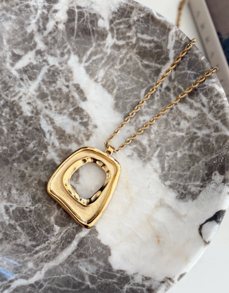 CHANSUTT PEARLS TAYLOR NECKLACE