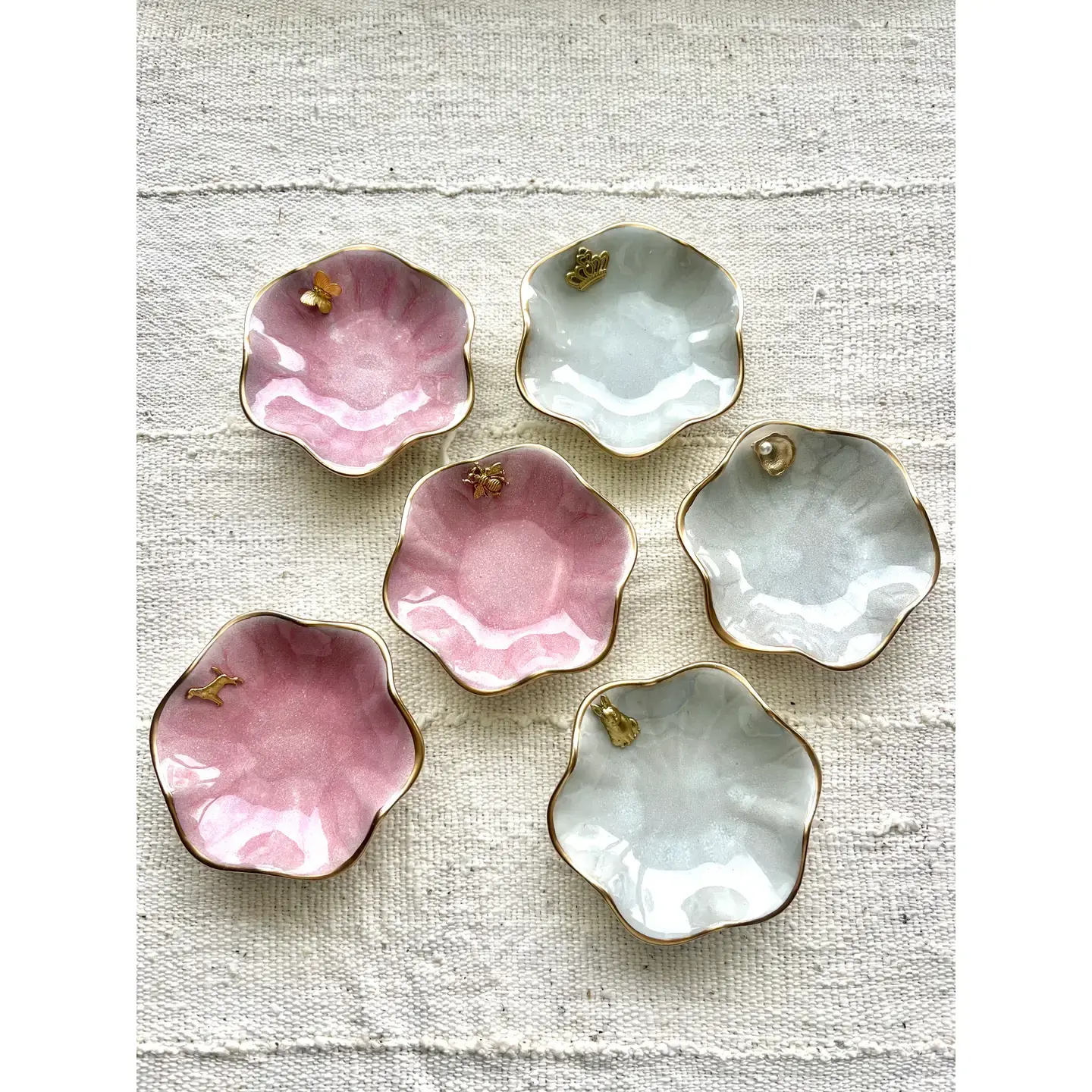 TEN TWENTY SIX DESIGNS LOTUS FLOWER CERAMIC DISH