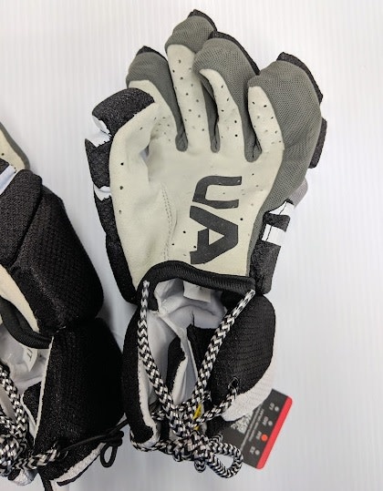 under armour strategy gloves